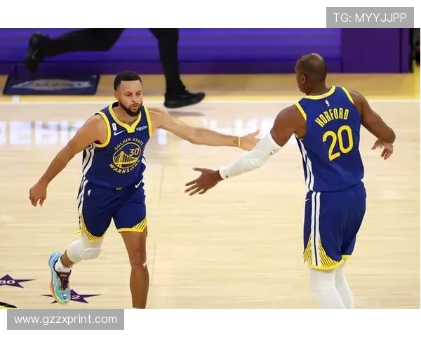 媒体人分析戈登与库里对决约基奇体能消耗成关键因素 媒体人分析戈登与库里对决约基奇体能消耗成关键因素